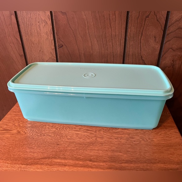 Tupperware Kitchen Tupperware Celery Keeper Container Poshmark
